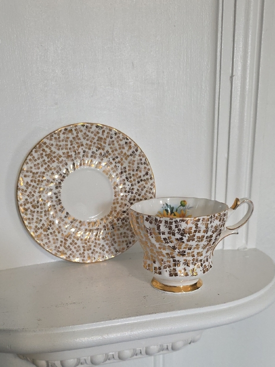 Queen Anne Other - vintage Queen Anne bone china tea cup and saucer set featuring a gold chintz